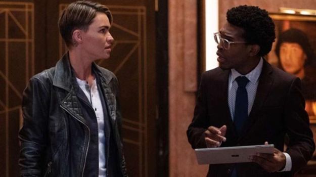 batwoman-take-your-choice-kate-luke-1207321-1280x0